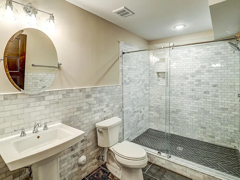 425 N Arthur Ashe Blvd #B — Photo 25