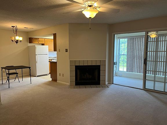 5th image of 12100 Green Leaf Ct APT 201