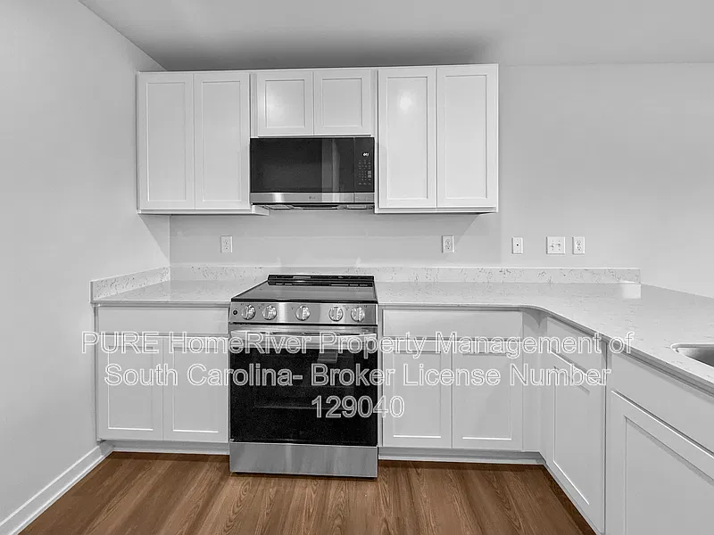 3 bed, 2.5 bath, 1402 sqft, $1,700 — Photo 4