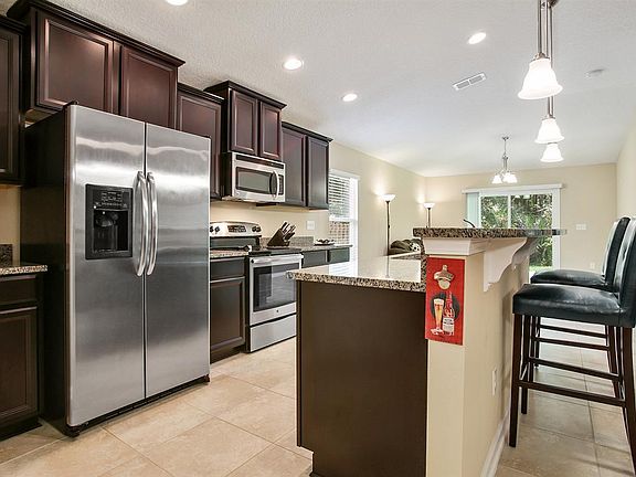 5th image of 180 Timberwood Dr