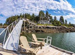 60 Bettys Ln, Stonington, ME 04681