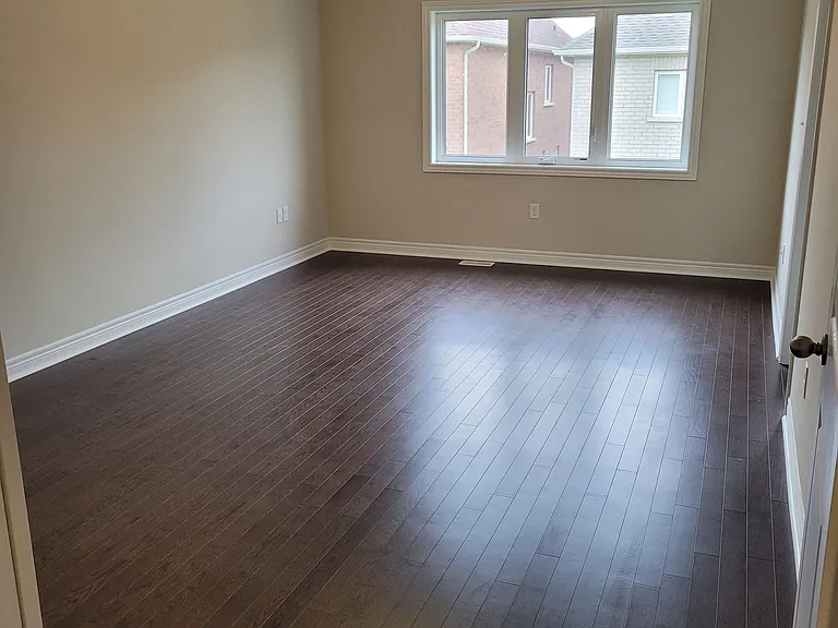 113 Finegan Cir — Photo 23