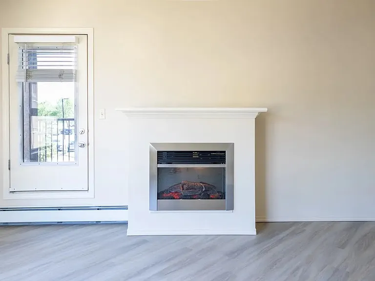 5303 25th Ave NW — Photo 3