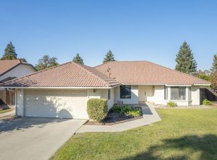 2345 Mitchell Ave, Clovis, CA 93611