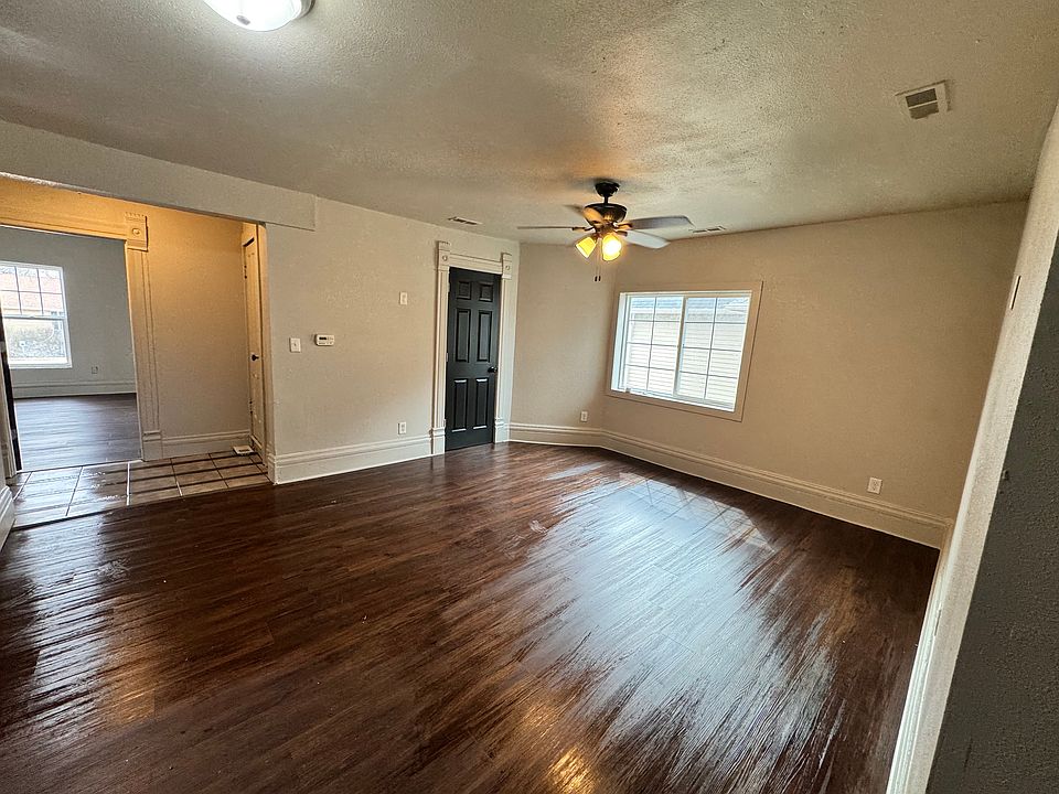 1st image of 1219 4th St