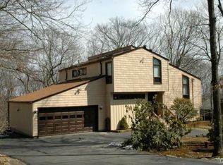 14 Topstone Rd, New Fairfield, CT 06812