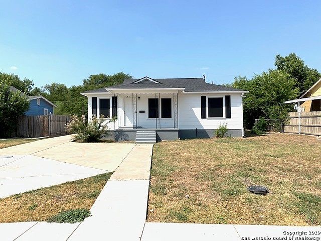 1st image of 647 Marquette Dr