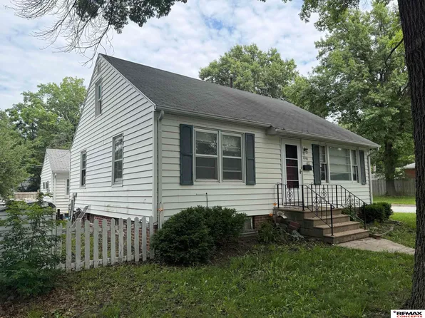 4146 Y St, Lincoln, NE 68503