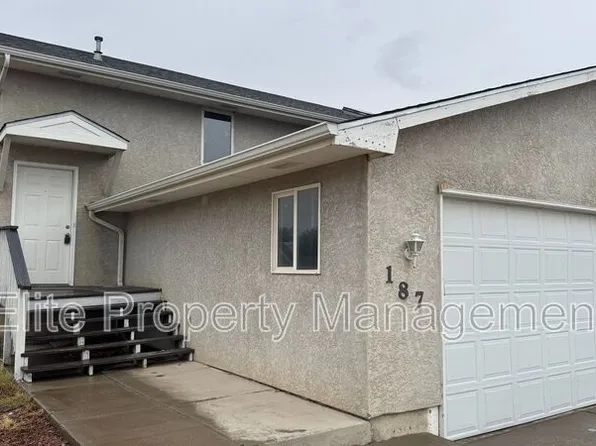 187 S Stardust Cir, Pueblo, CO 81007