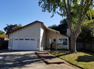 2463 Westpoint Pl, Santa Rosa, CA 95401