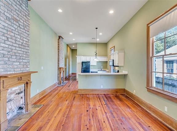 5th image of 4322 Cleveland Ave #4322