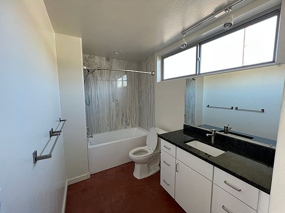 5th image of 200 Cornell Dr SE #F