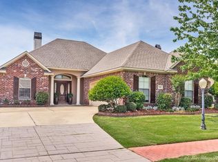 211 Decatur St, Bossier City, LA 71111