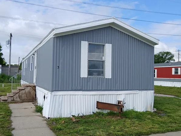2524 Commonwealth Dr, Junction City, KS