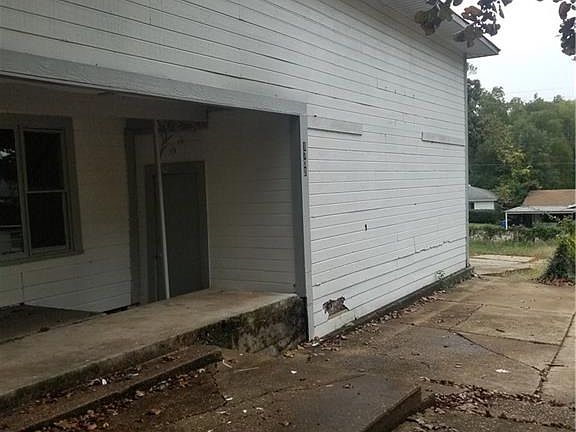 2nd image of 1701 Midway St