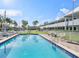 600 Layne Blvd APT 111, Hallandale, FL 33009