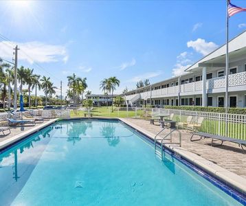 600 Layne Blvd APT 111, Hallandale, FL, 33009