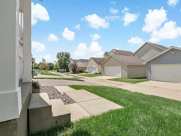 2768 Clover Ridge Dr — Photo 23