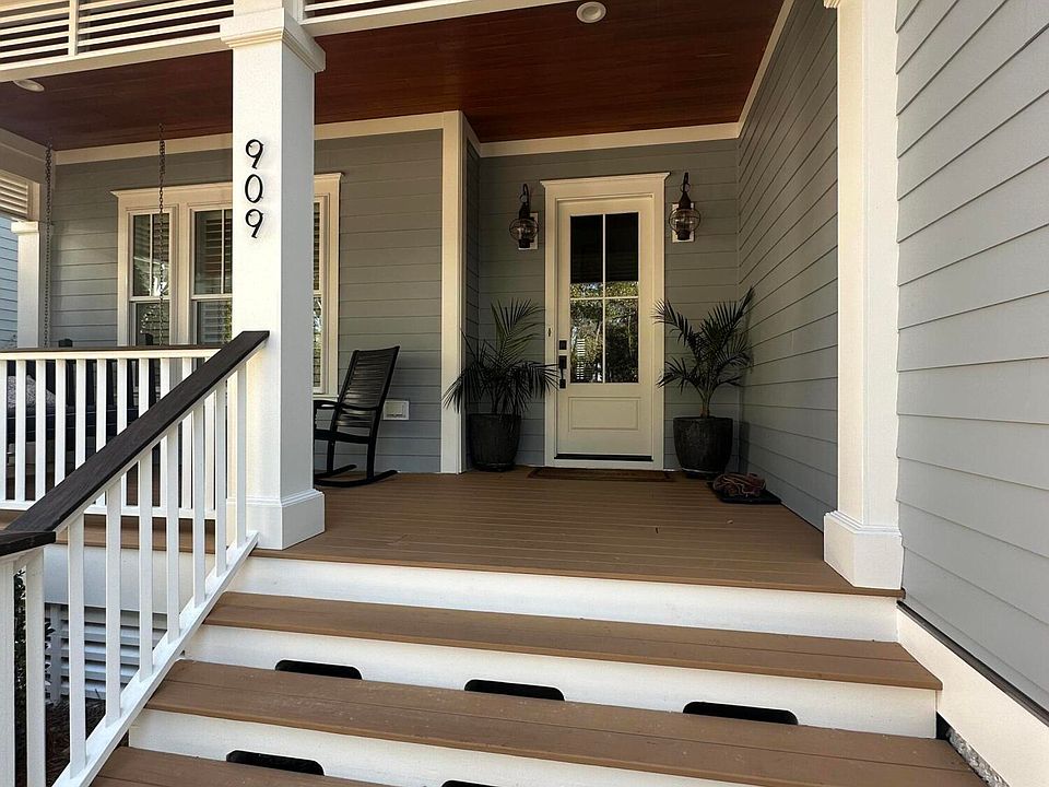 2nd image of 909 Mound Battery Road