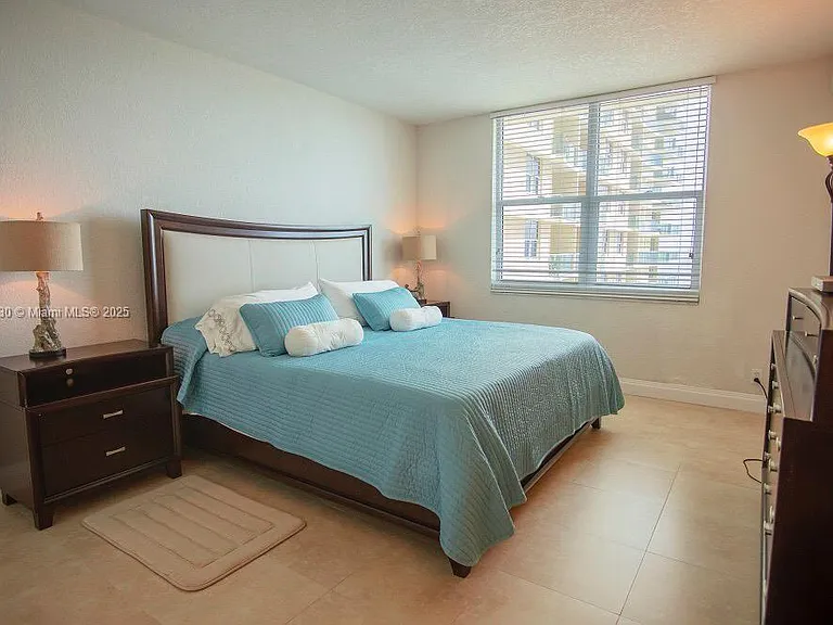 2501 S Ocean Dr #520 — Photo 8