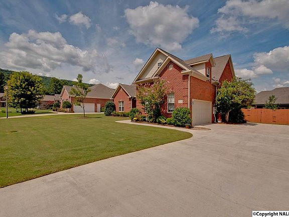 4th image of 6606 Hampton Bend Cir SE