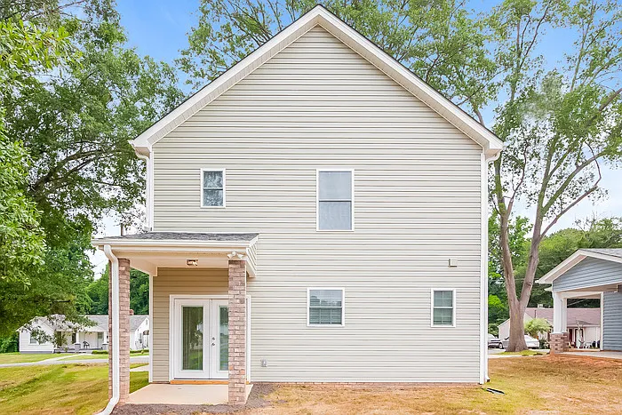 503 E Cloninger St — Photo 17