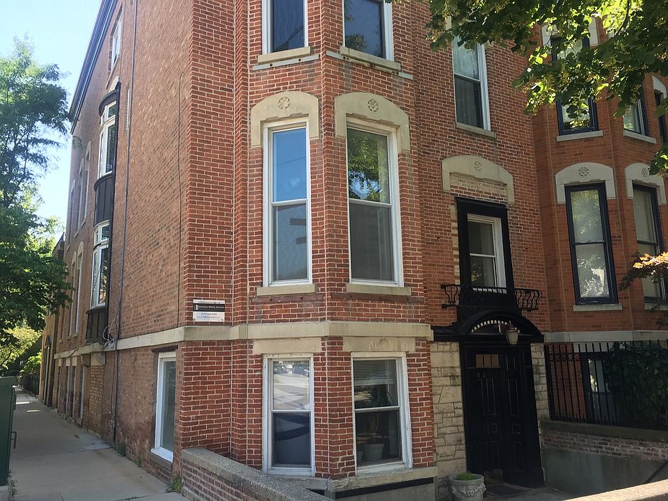 1st image of 301 W Wisconsin St APT 1F