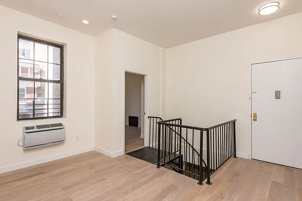 Rented by Nooklyn NYC LLC | media 11