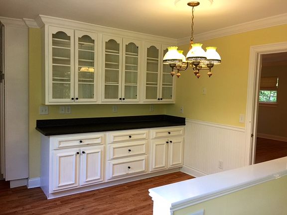 2nd image of 801 Clarendon St