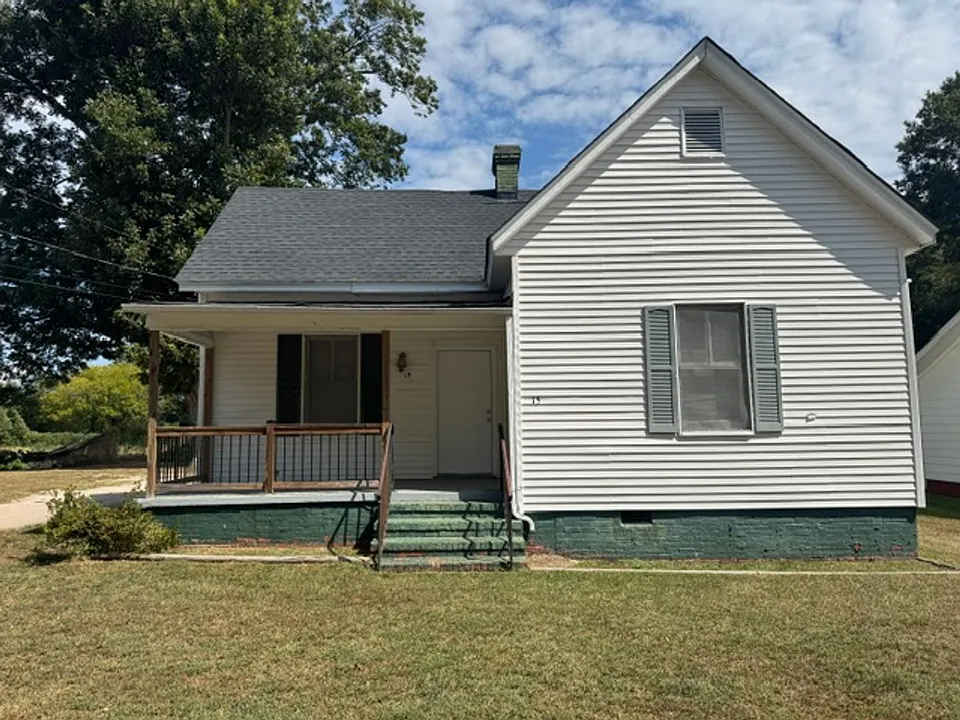 15 Curran Ave