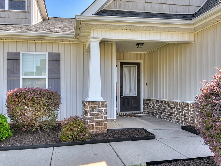 1721 Dunmore Ave — Photo 3
