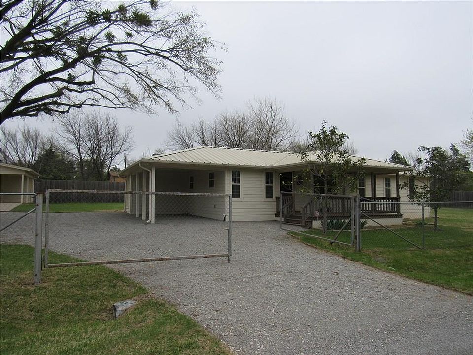 1st image of 35 Paris Dr