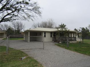 35 Paris Dr, Pottsboro, TX 75076