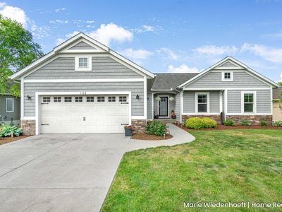4388 Oak Meadow Dr, Hudsonville, MI, 49426