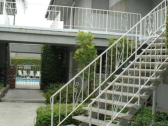 4th image of 1001 Arcadia Ave #12
