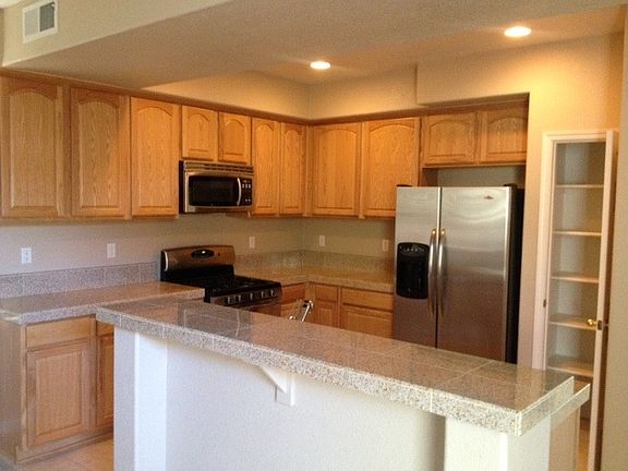 4th image of 3856 Artadi Dr