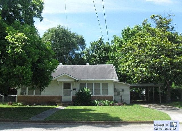 1st image of 417 E Weinert St