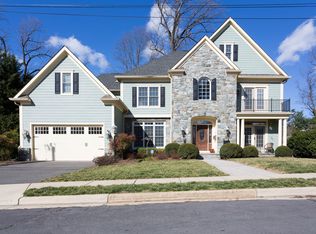 5041 35th Rd N, Arlington, VA 22207