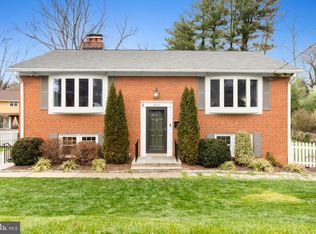 10600 Springmann Dr, Fairfax, VA 22030