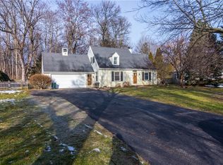 3 Wickford Way, Fairport, NY 14450