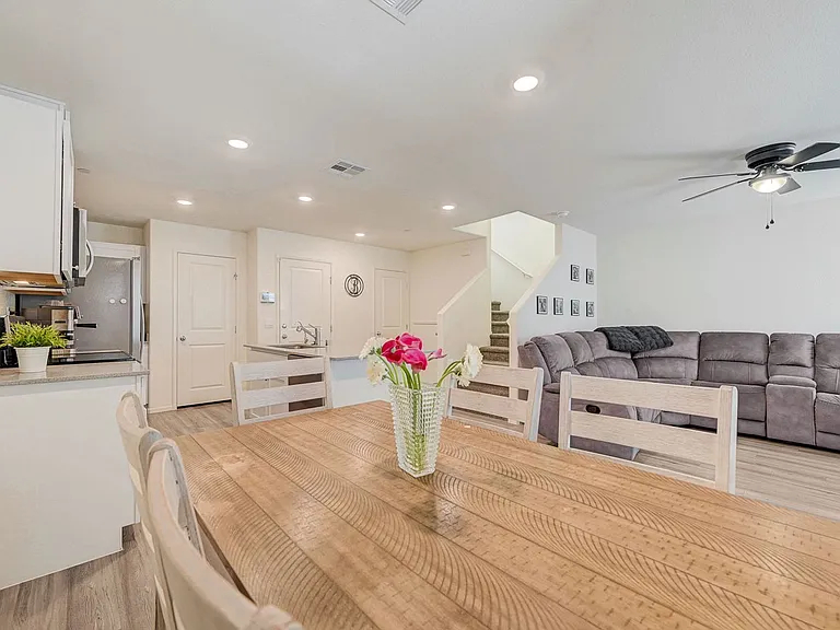 6928 Honor Hill St — Photo 20