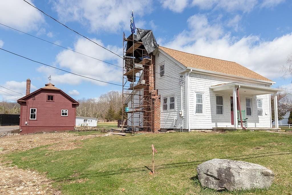 40 Elm St, Blackstone, MA 01504 Zillow