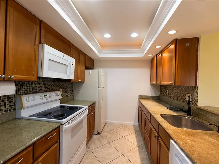 3655 Boca Ciega Dr #306 — Photo 1