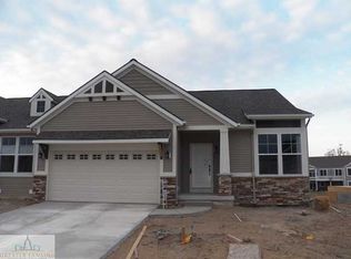 7541 Roxborough Ln, Grand Ledge, MI 48837