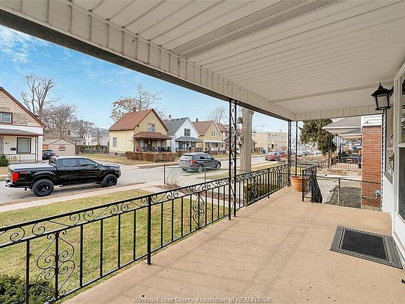 3rd image of 336 Josephine Ave #2