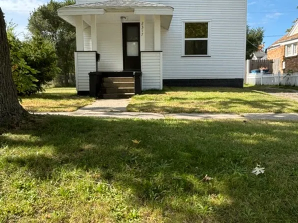 2317 Maffett St, Muskegon Heights, MI 49444