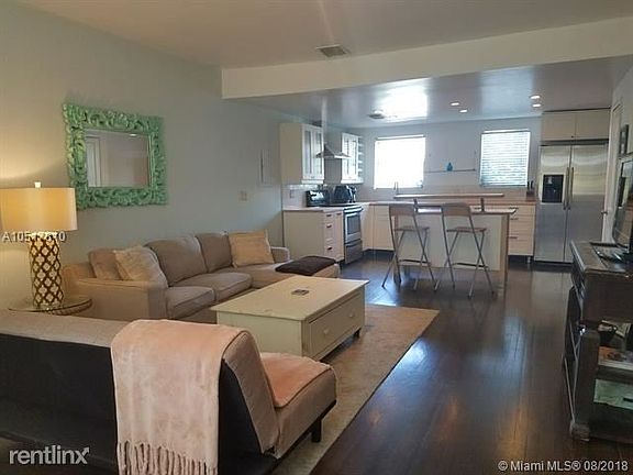 2nd image of 1614 Jefferson Ave APT 2
