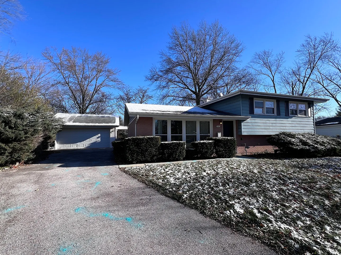 18932 Martin Ct photo 1