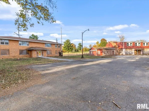 3011 Niccolls Rd, Springfield, IL 62703