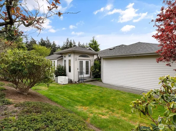 2475 SW Talon Loop, Oak Harbor, WA 98277